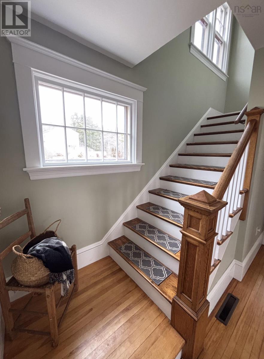 Property 19 of 35 of 32 Old Falls Road