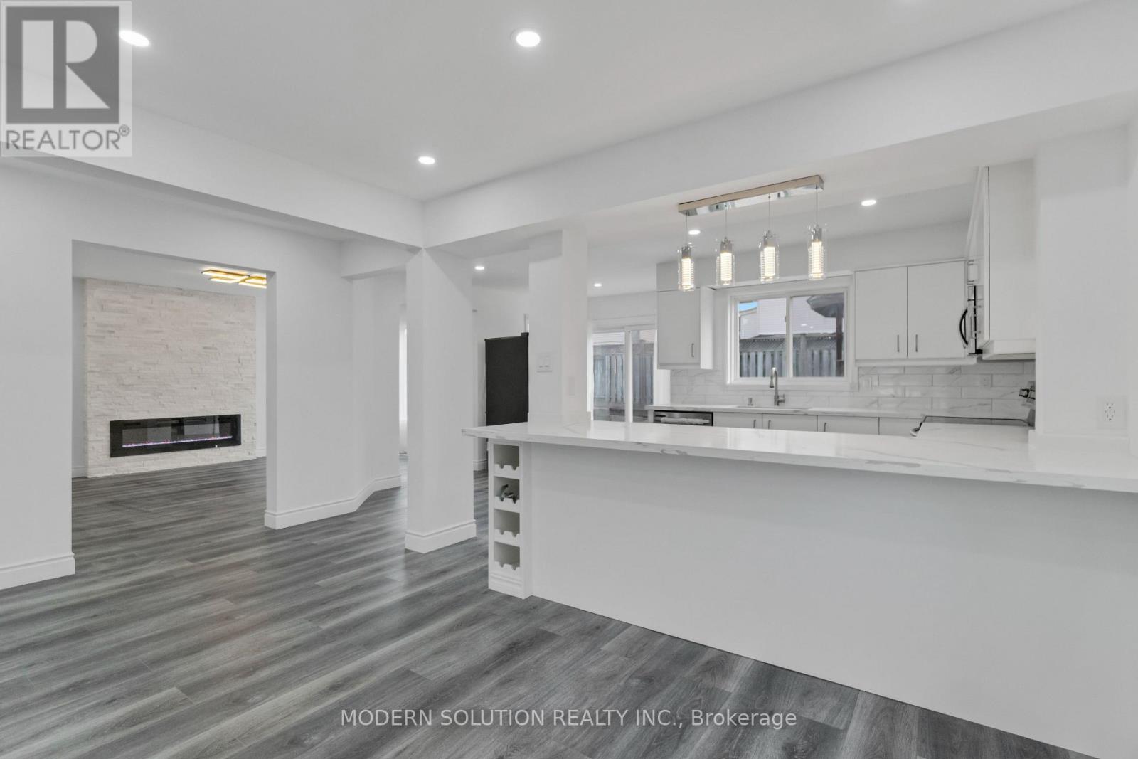168 FUSILIER DRIVE - 15