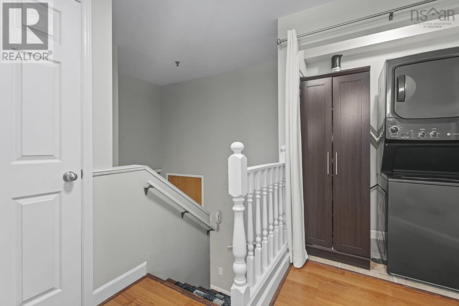 Property 24 of 29 of 101 225 Ross Street