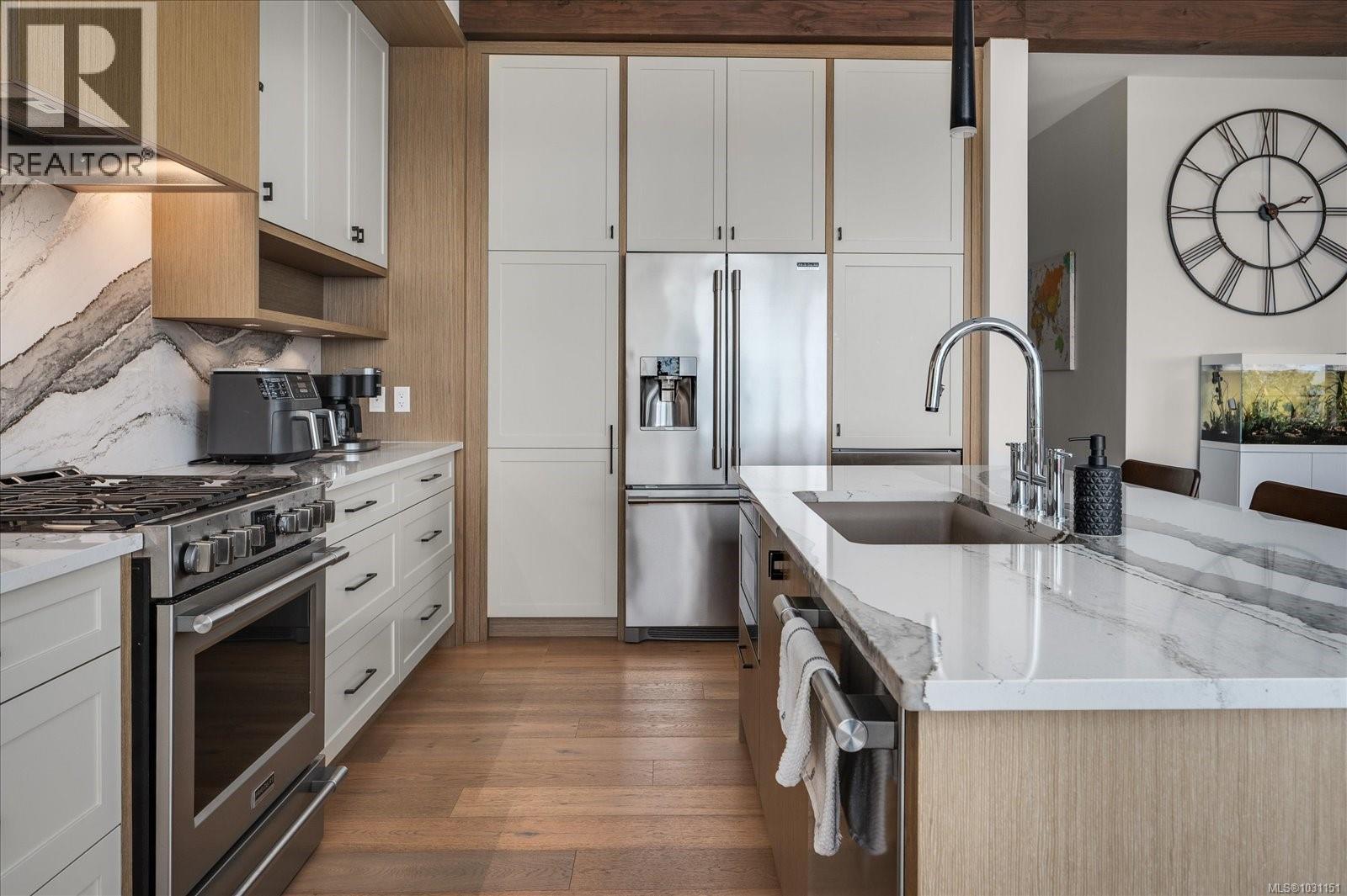 7336 High Ridge Cres, Lantzville