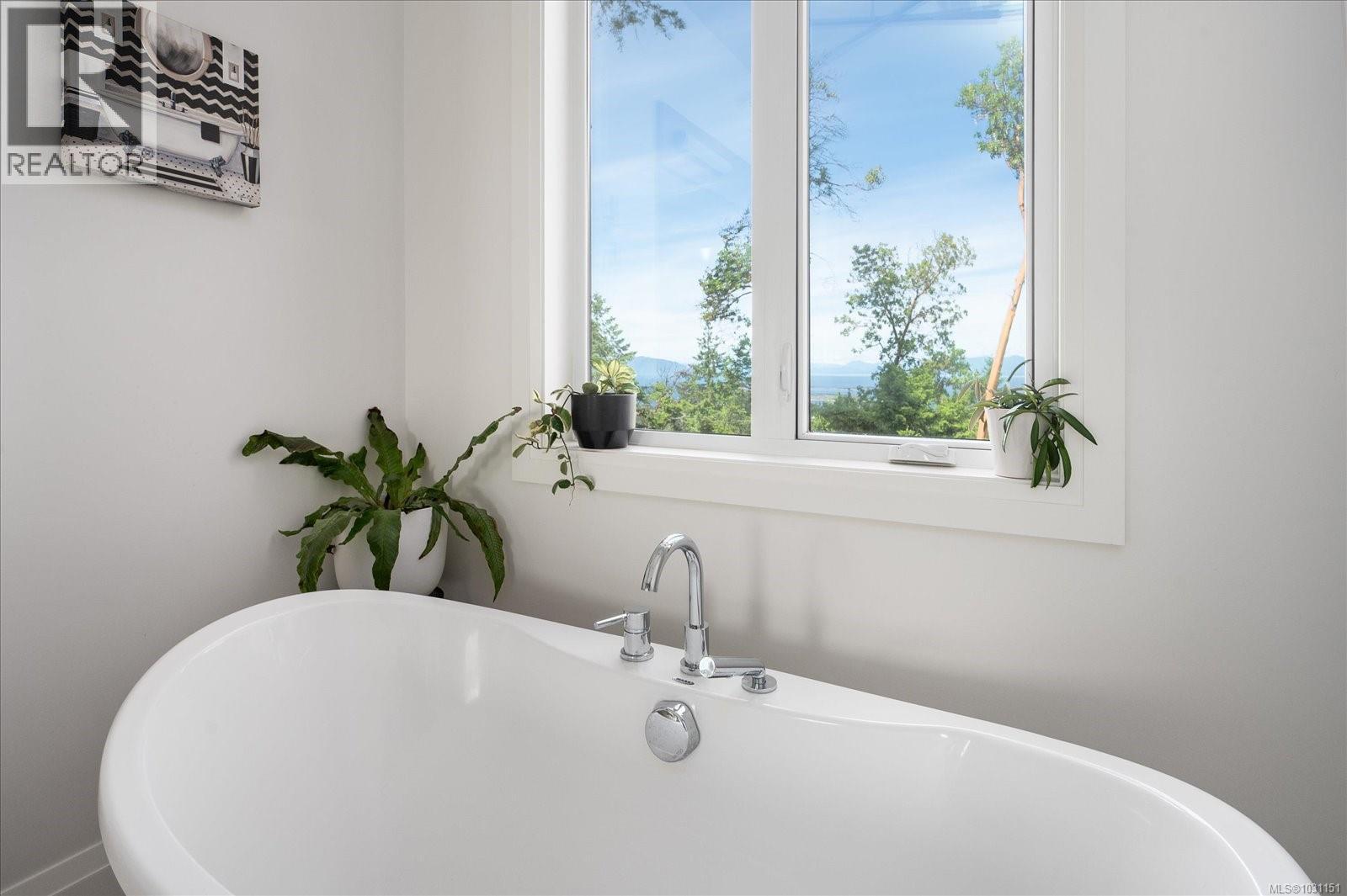 7336 High Ridge Cres, Lantzville