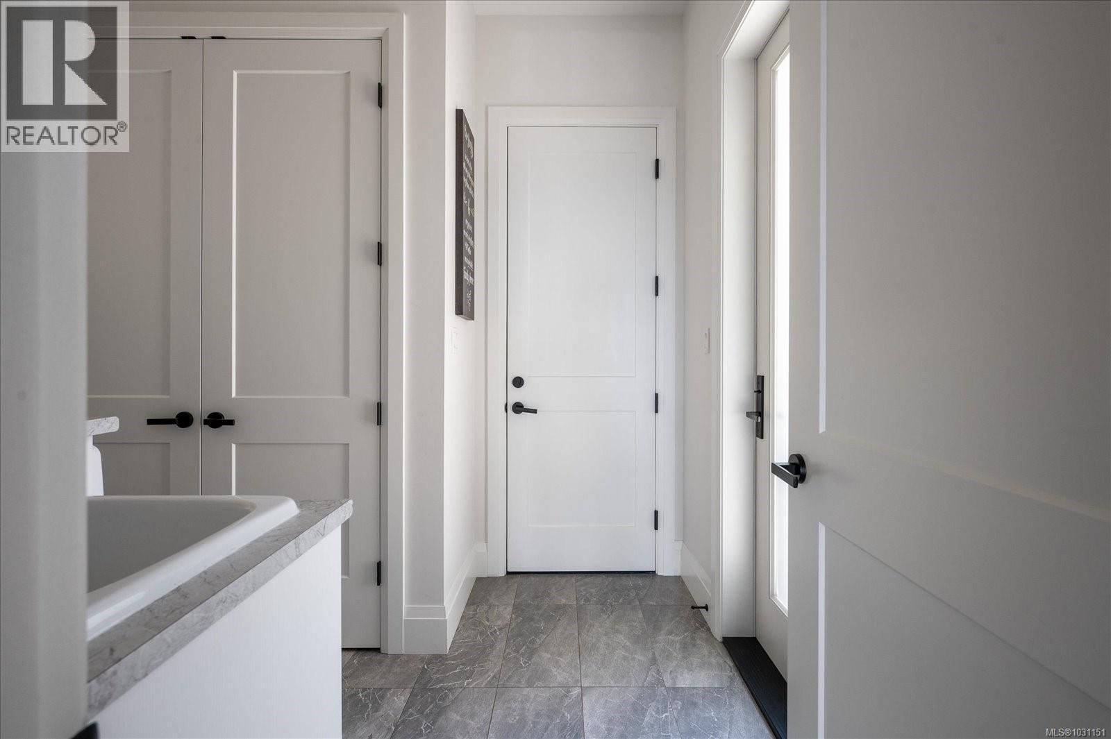 7336 High Ridge Cres, Lantzville