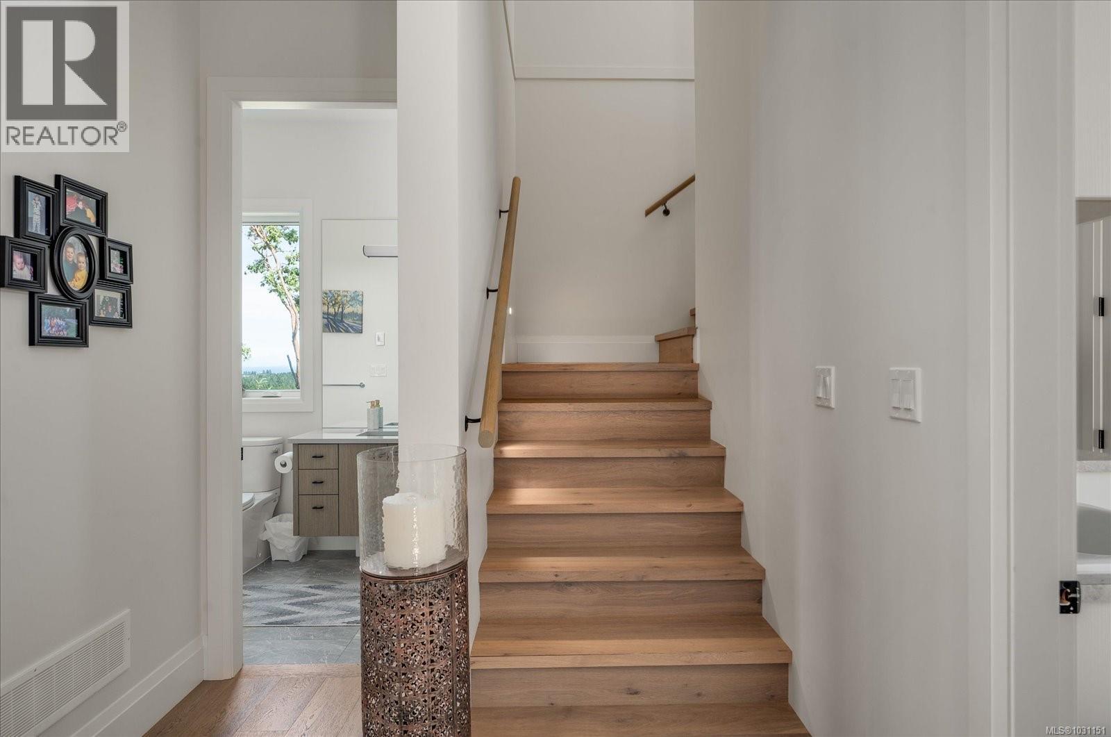 7336 High Ridge Cres, Lantzville