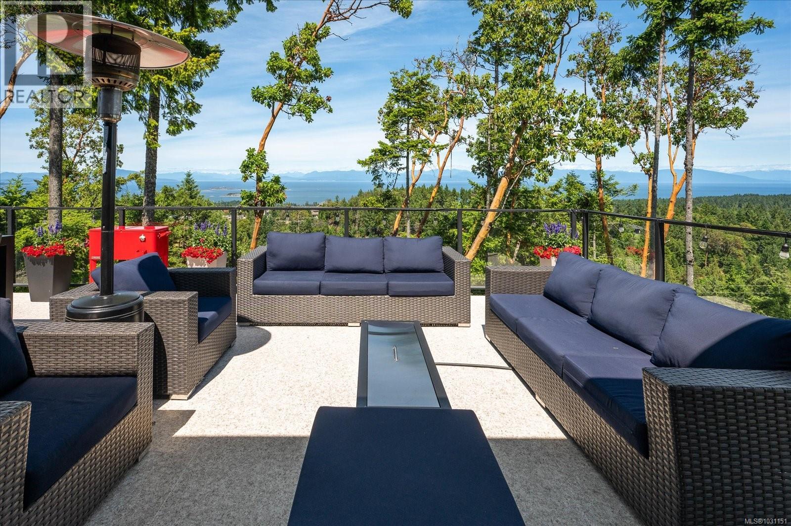 7336 High Ridge Cres, Lantzville