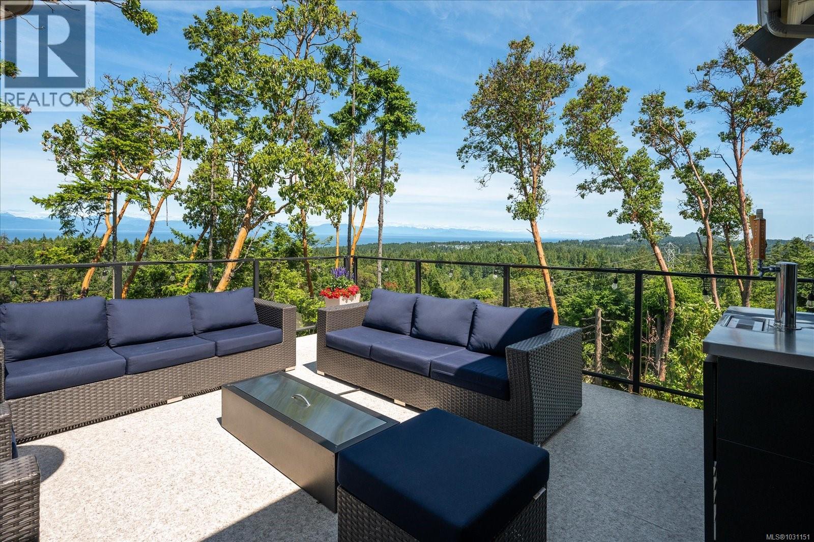 7336 High Ridge Cres, Lantzville