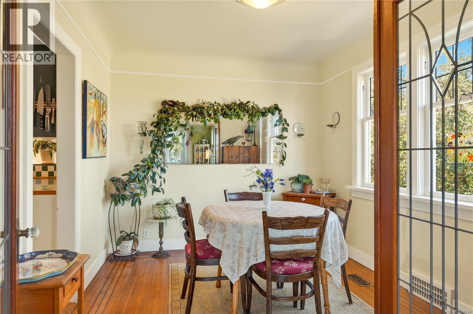 225 Harvey St - 13
