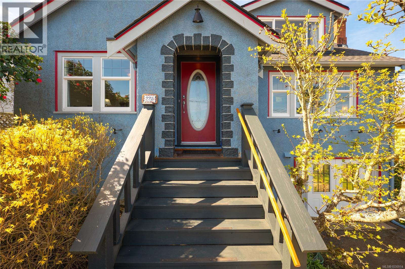225 Harvey St - 2