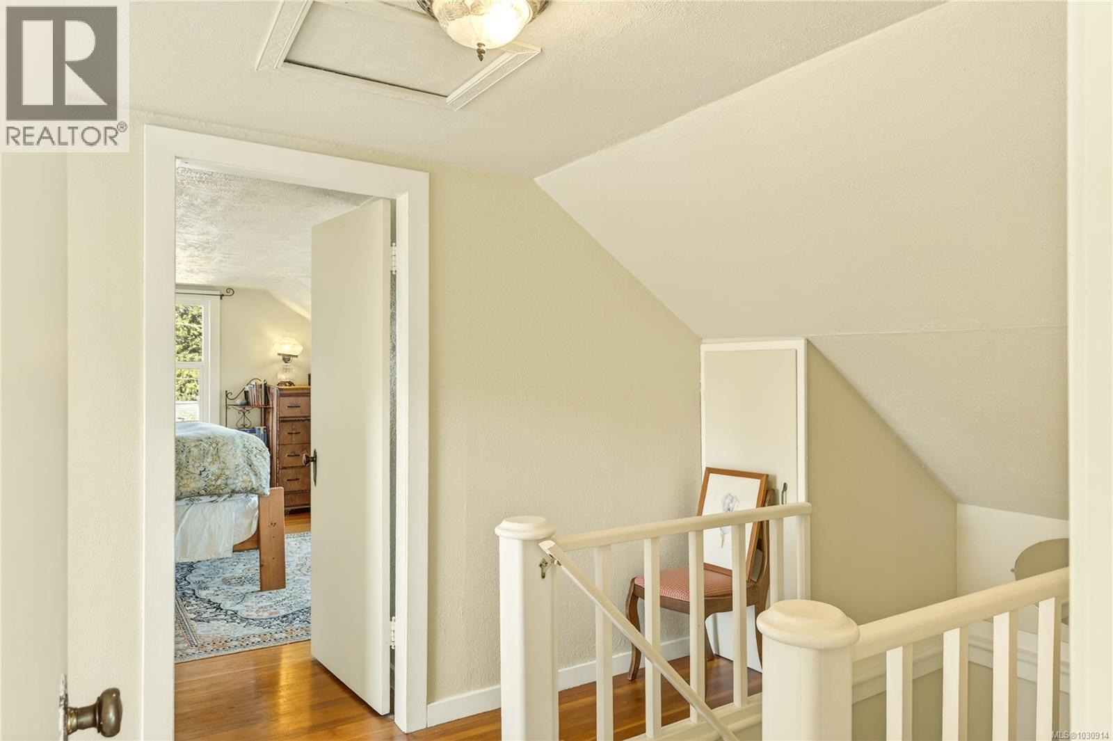225 Harvey St - 34