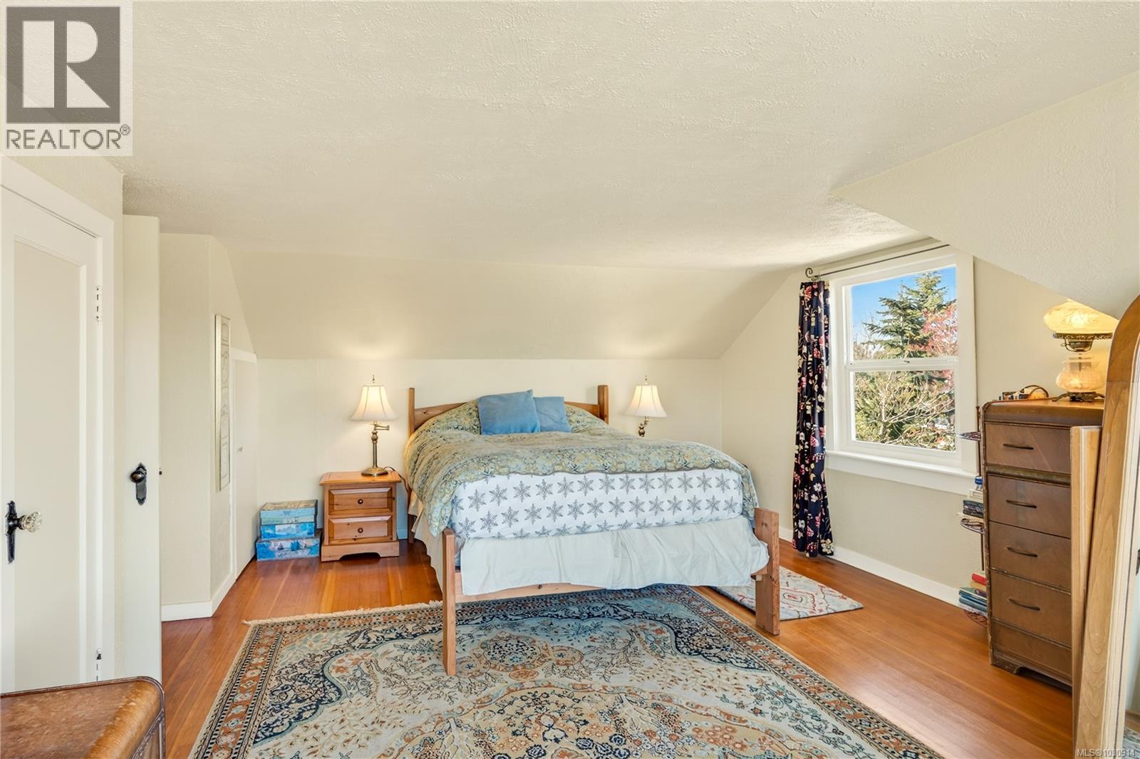 225 Harvey St - 39
