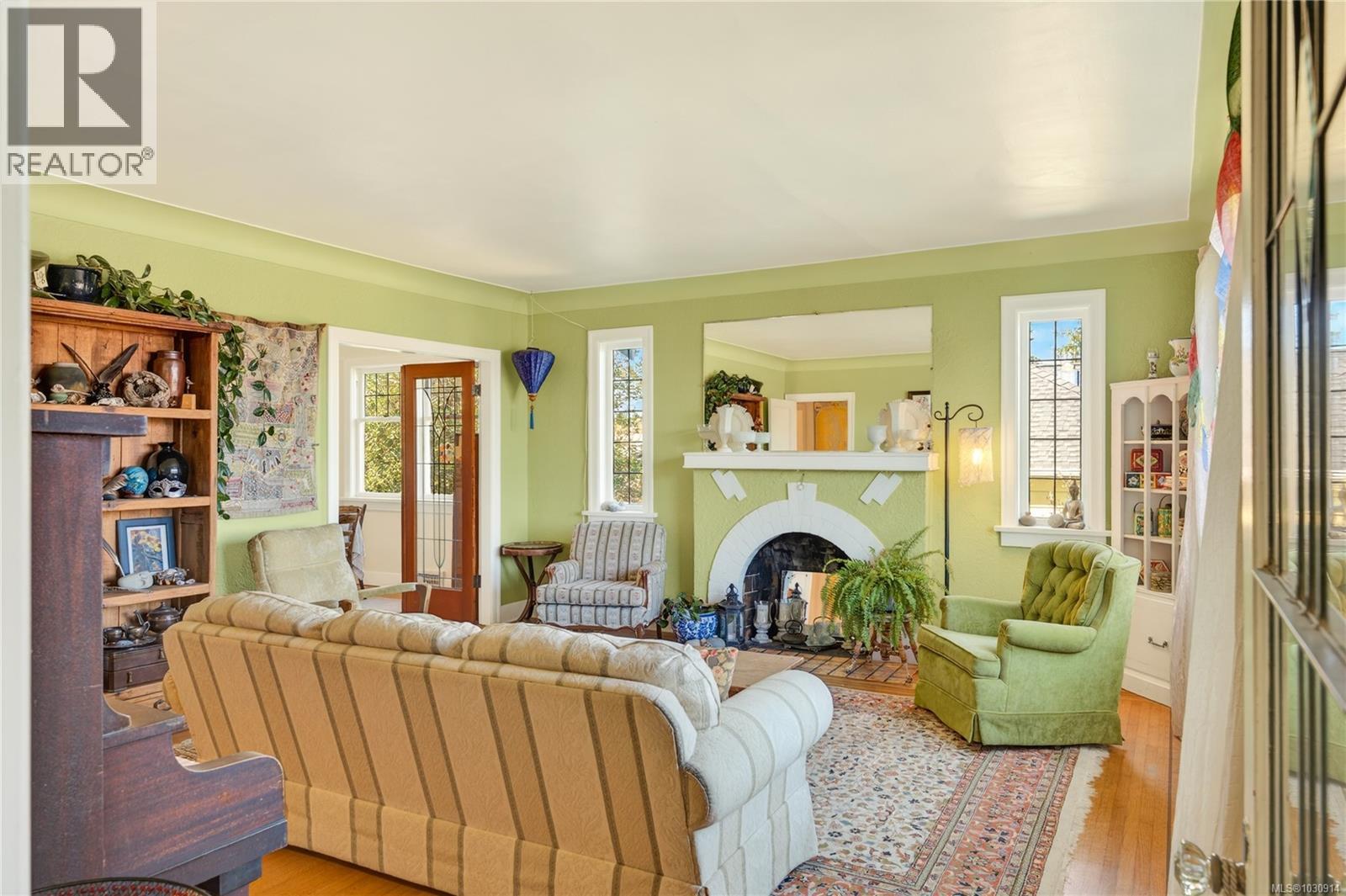 225 Harvey St - 4
