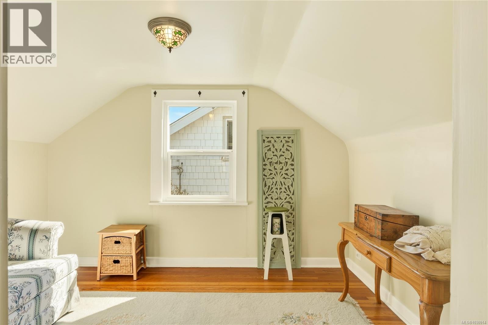 225 Harvey St - 44