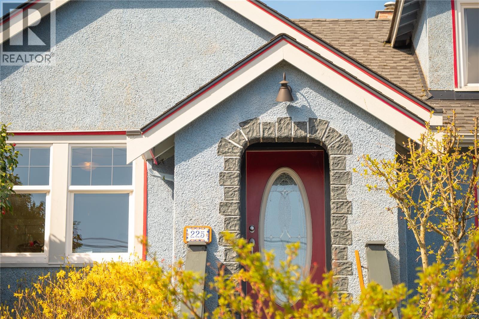 225 Harvey St - 58