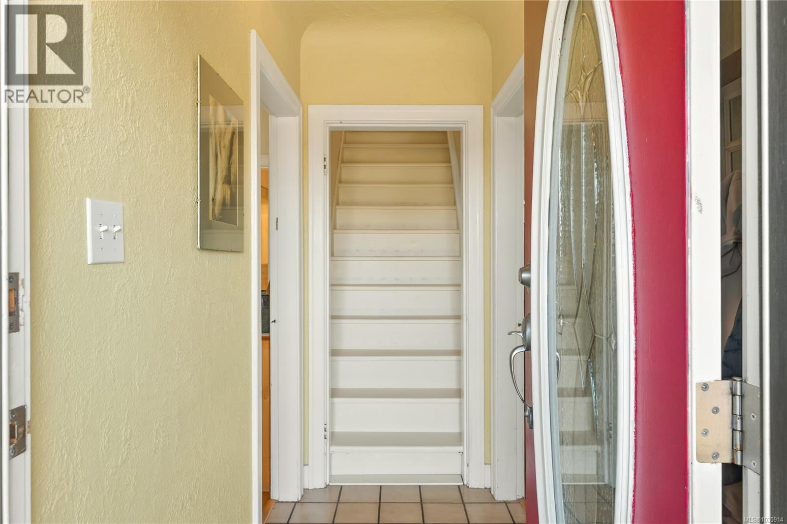 225 Harvey St - 74
