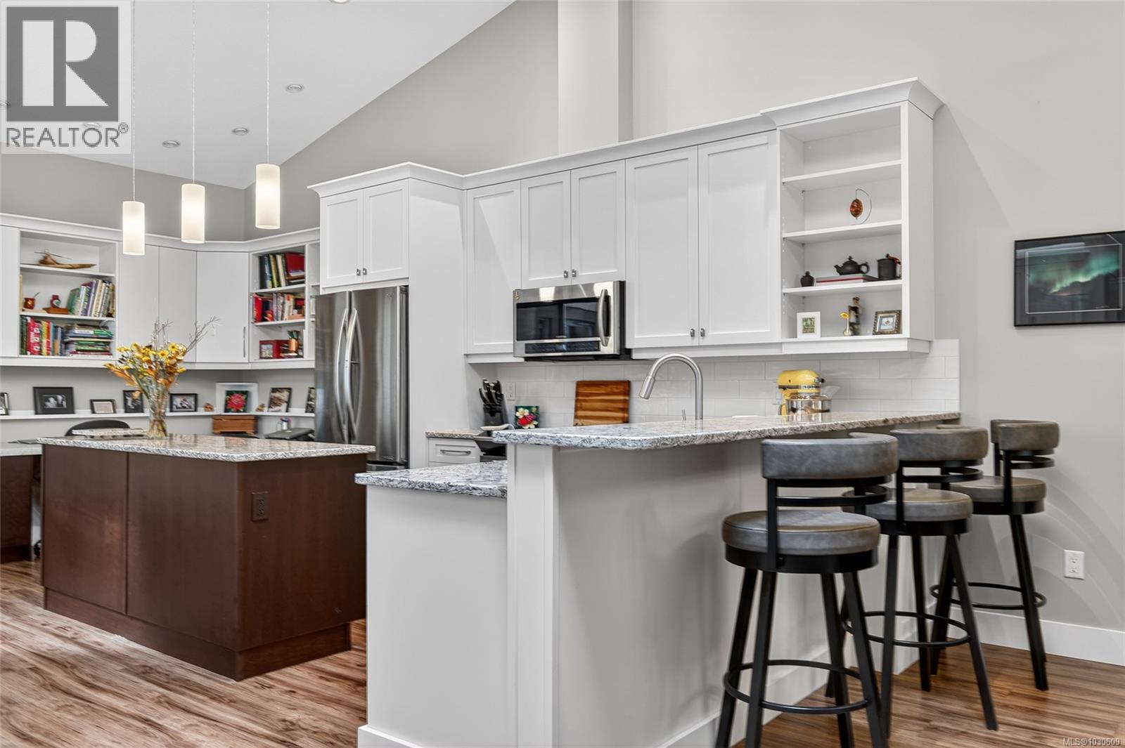 #2 885 BERWICK RD S - 15