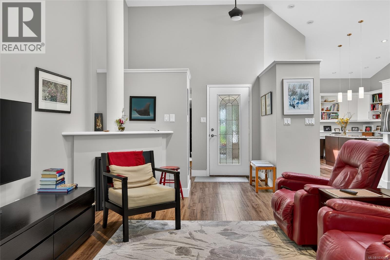 #2 885 BERWICK RD S - 21