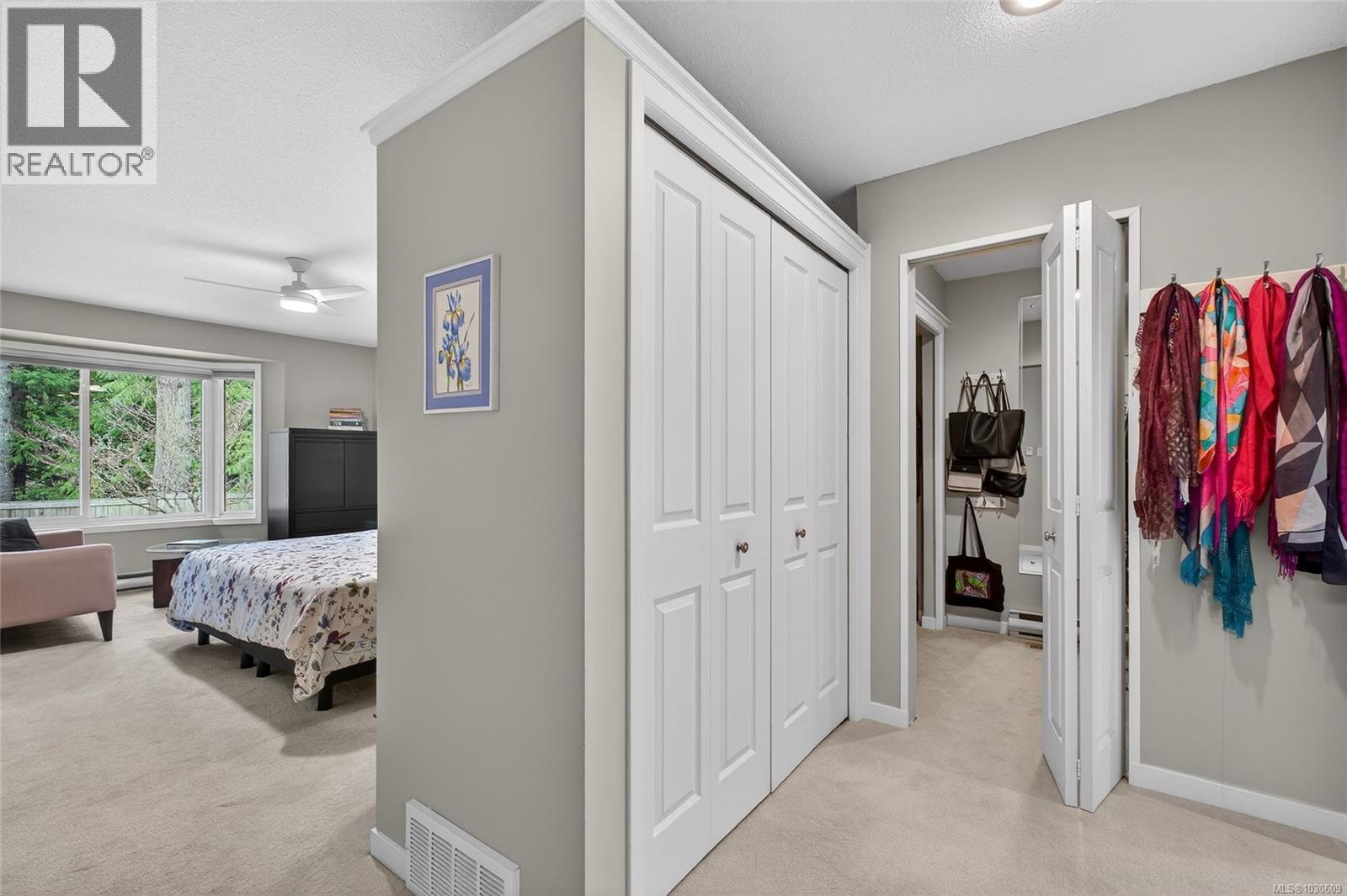 #2 885 BERWICK RD S - 25