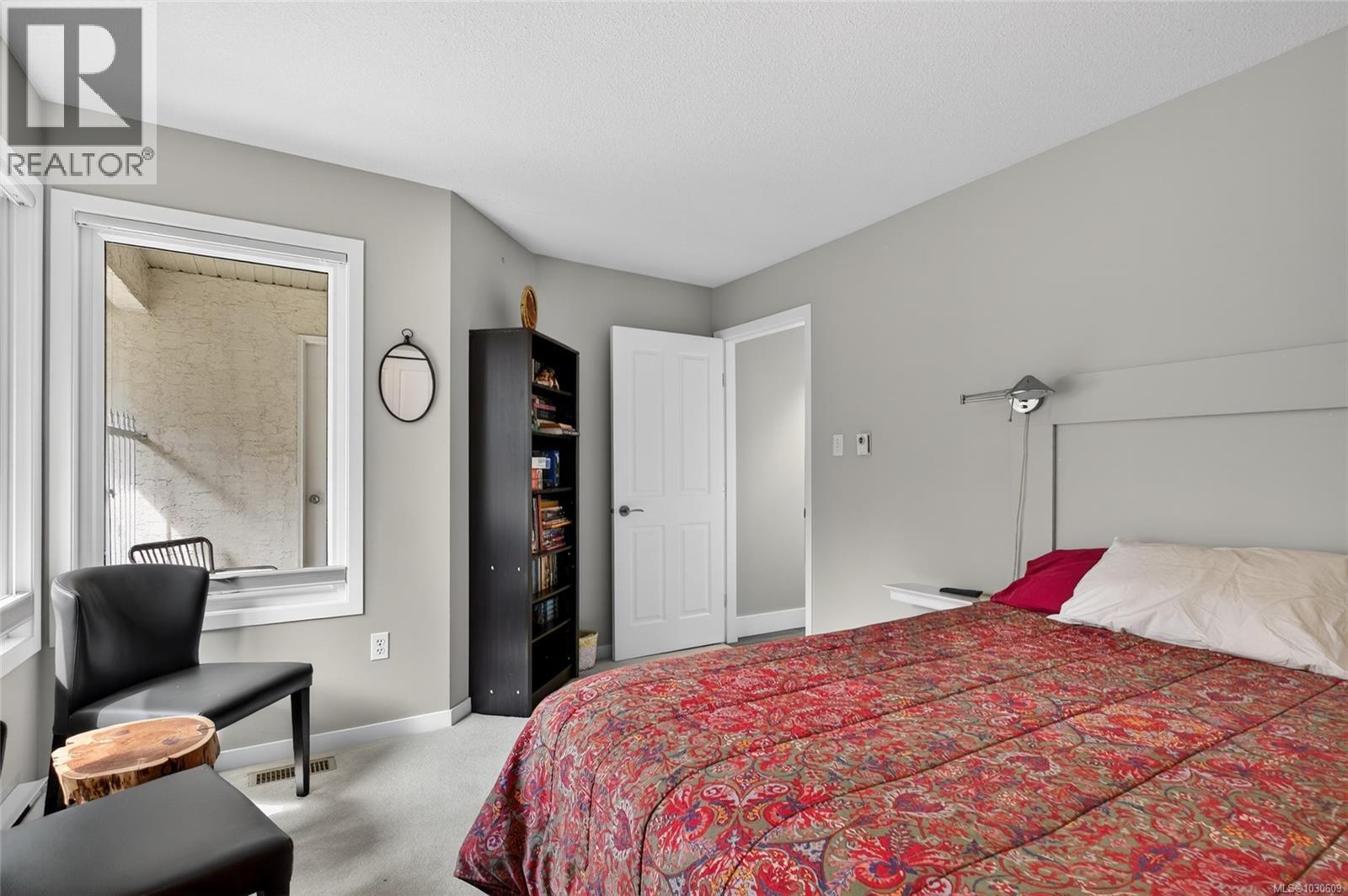 #2 885 BERWICK RD S - 31