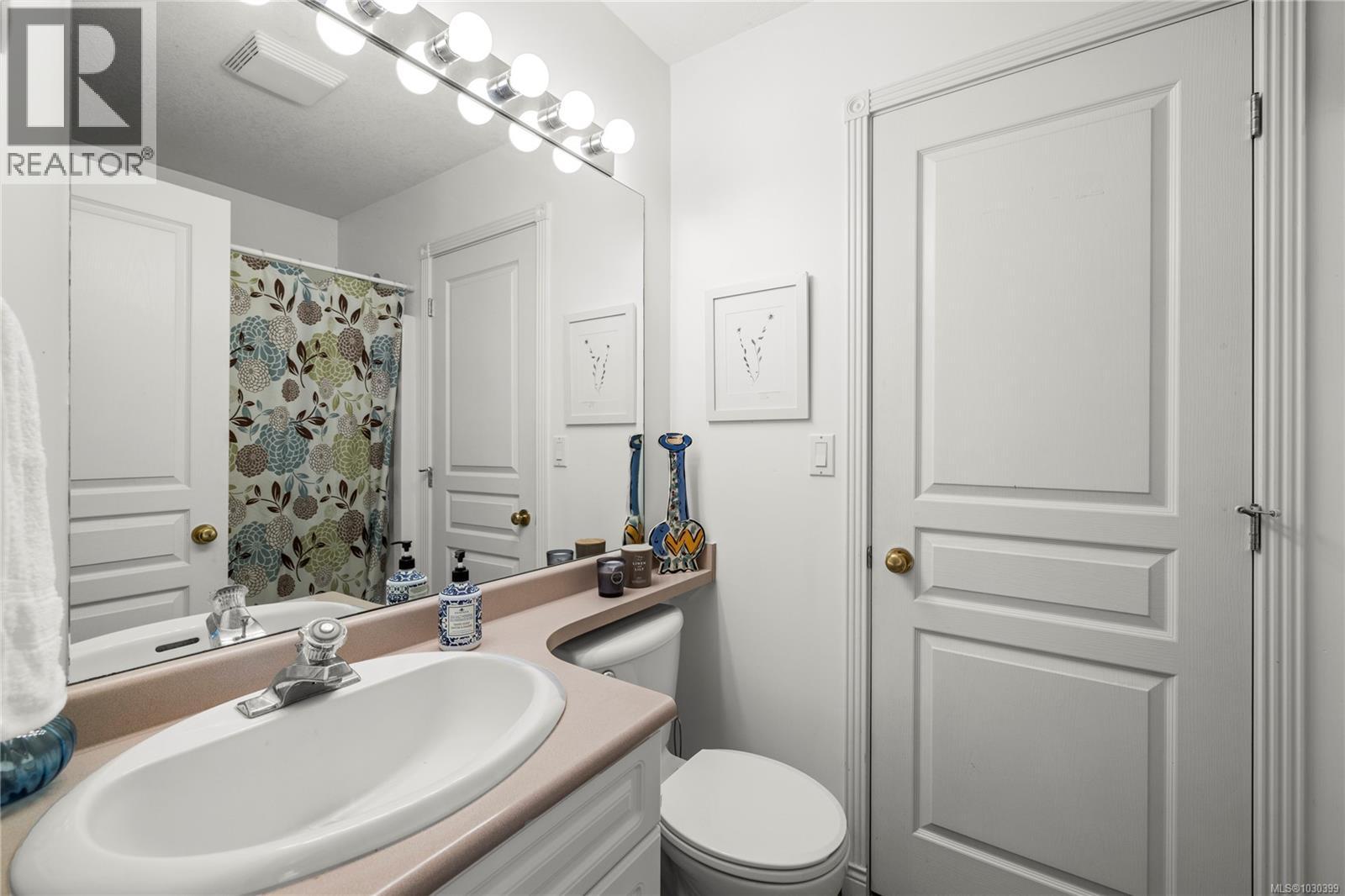 #2 290 Corfield St S - 19