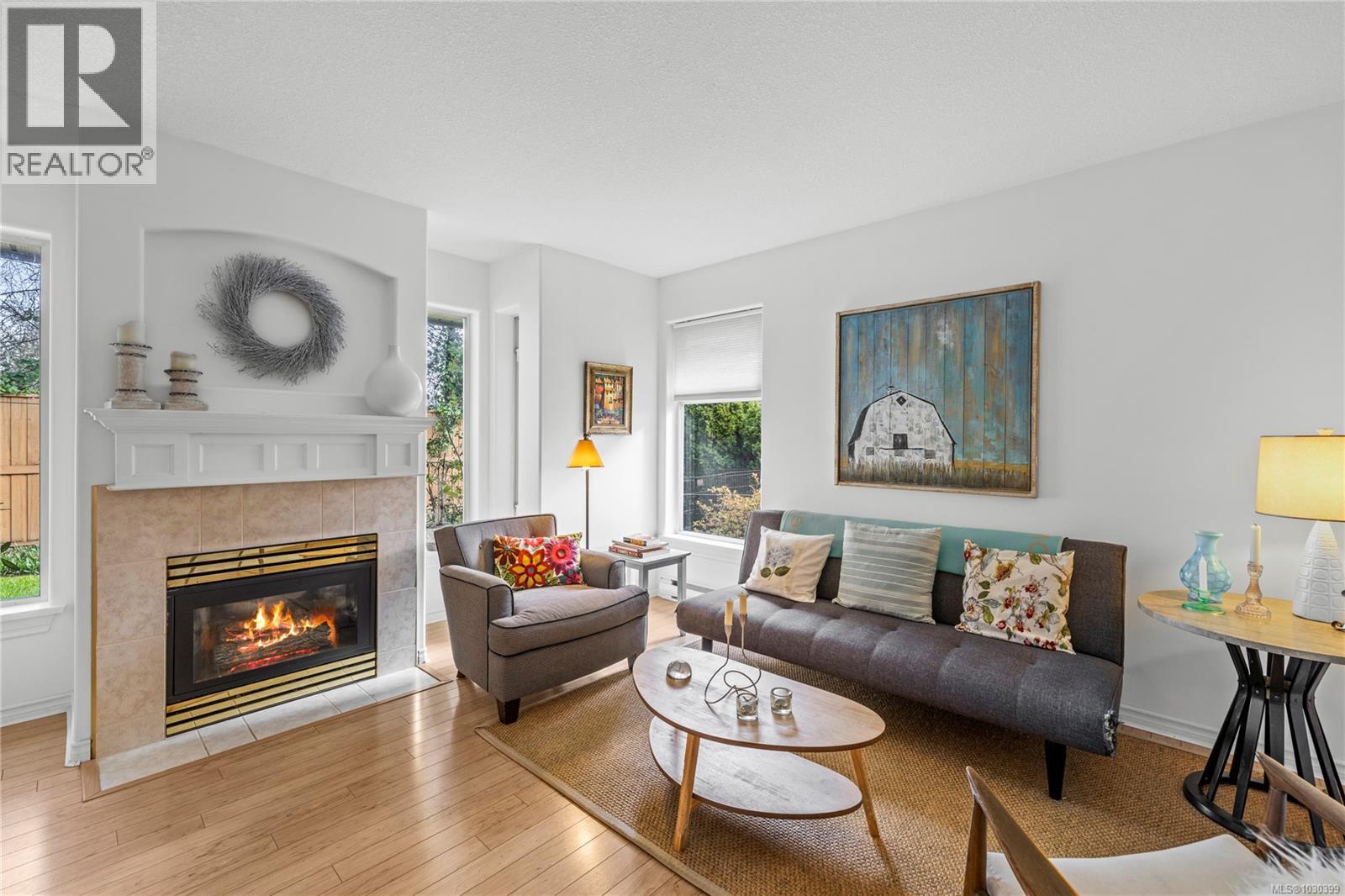 #2 290 Corfield St S - 2