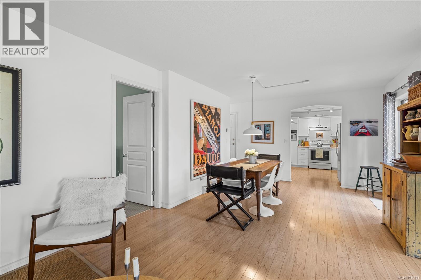 2 290 Corfield St S, Parksville