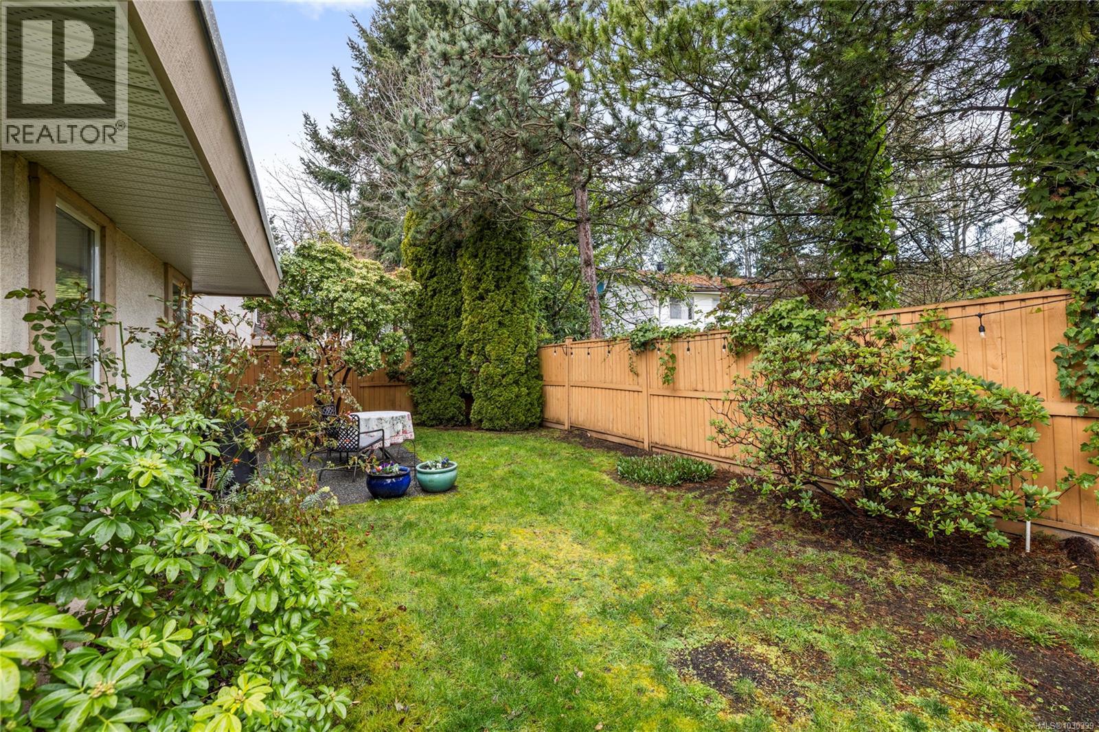 #2 290 Corfield St S - 38