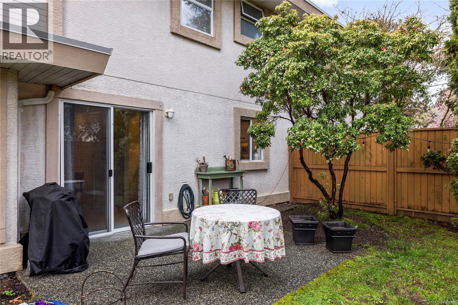 #2 290 Corfield St S - 39