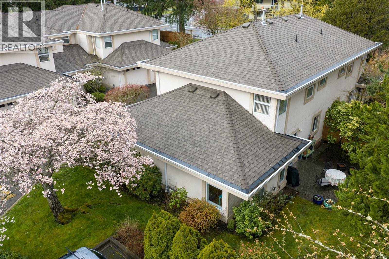 2 290 Corfield St S, Parksville