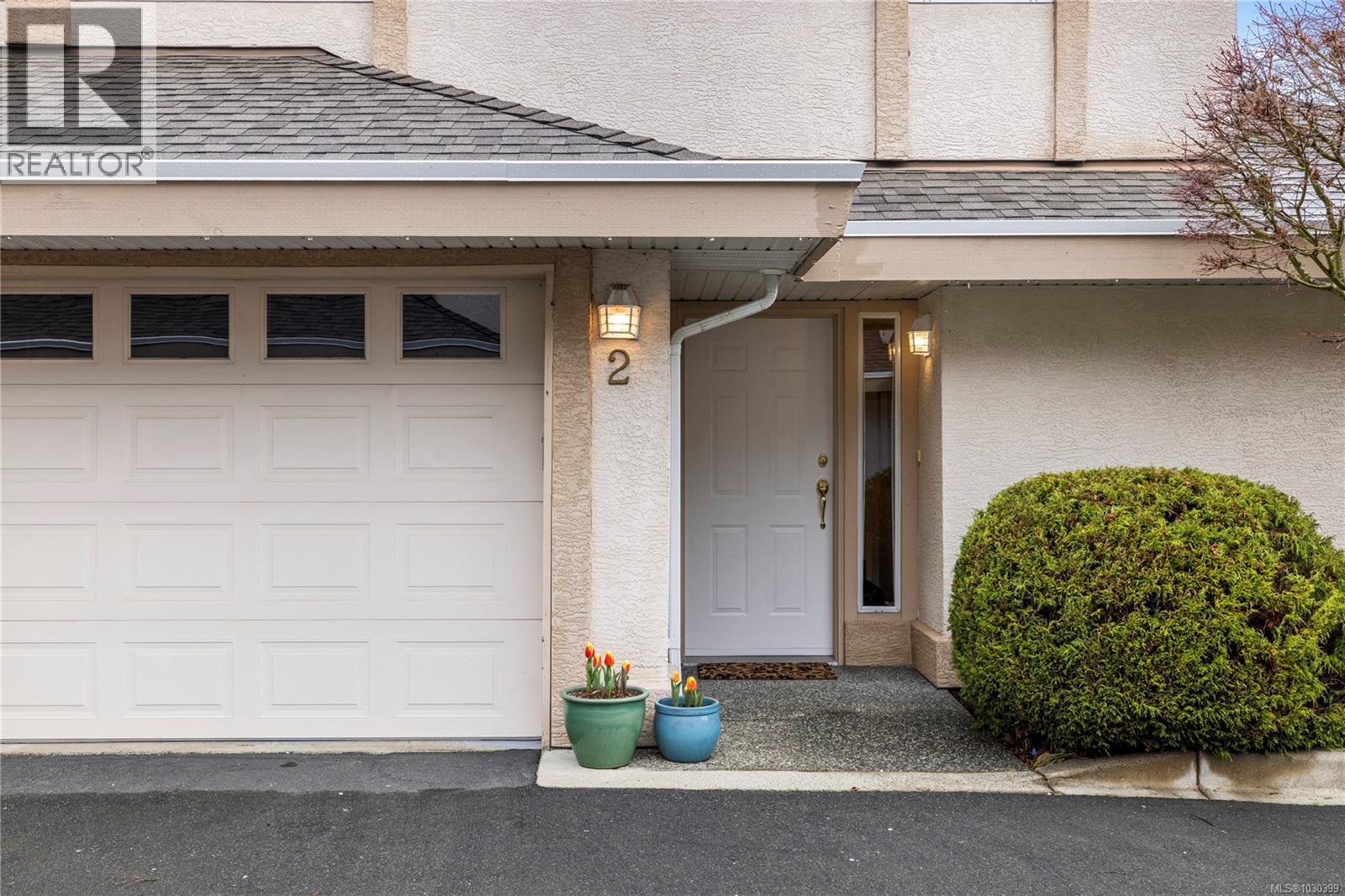 2 290 Corfield St S, Parksville