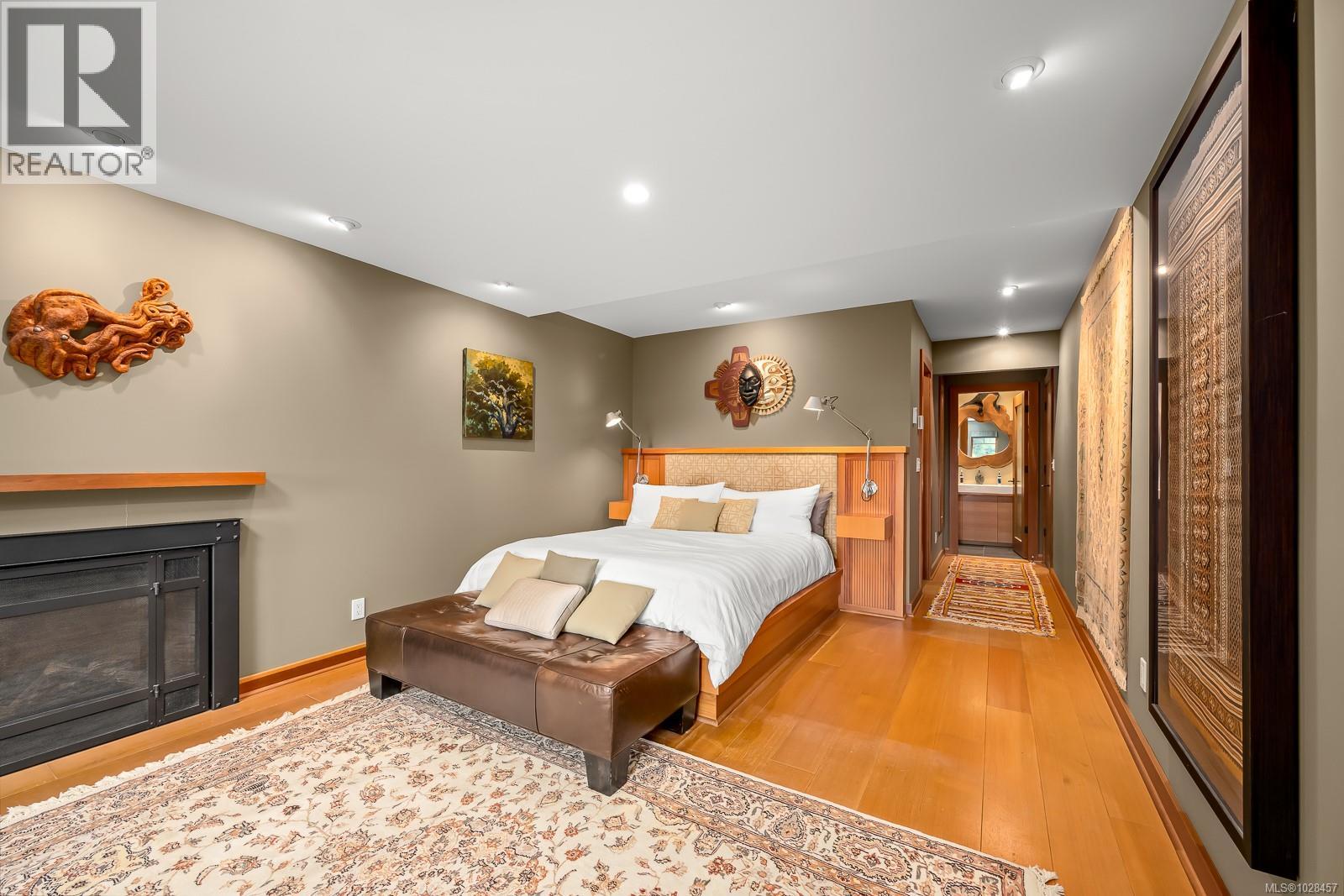 1257 Lynn Rd, Tofino