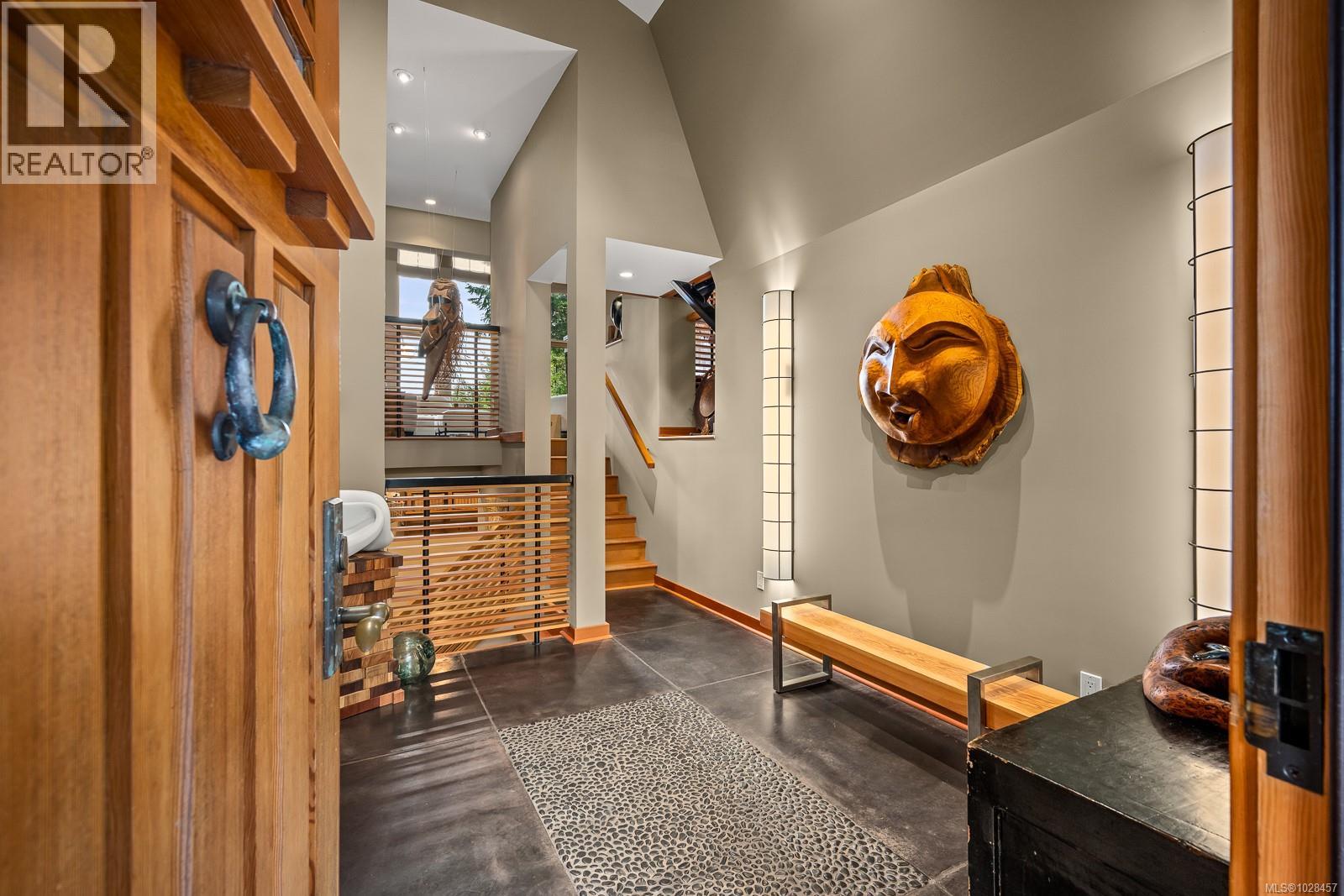 1257 Lynn Rd, Tofino