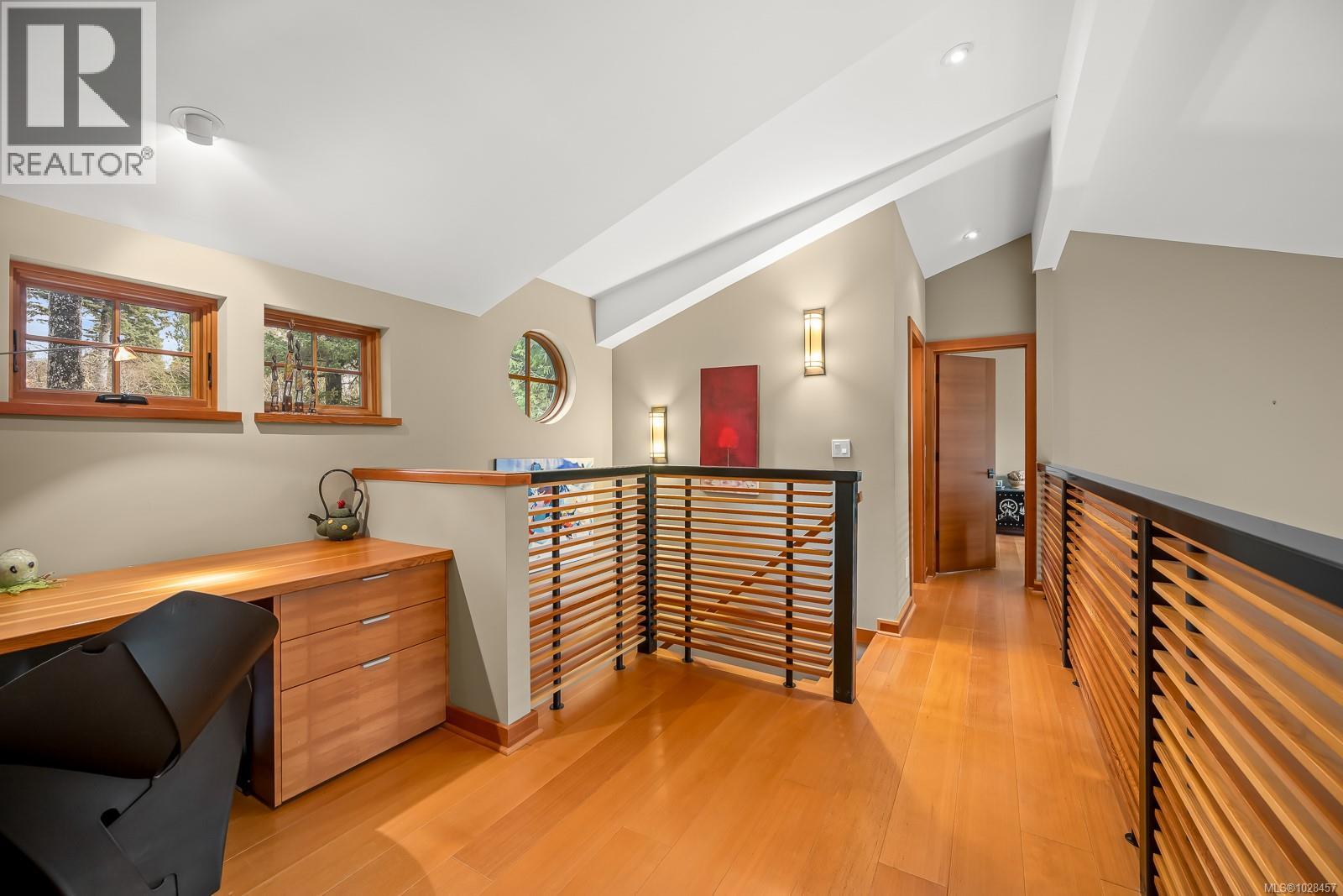 1257 Lynn Rd, Tofino