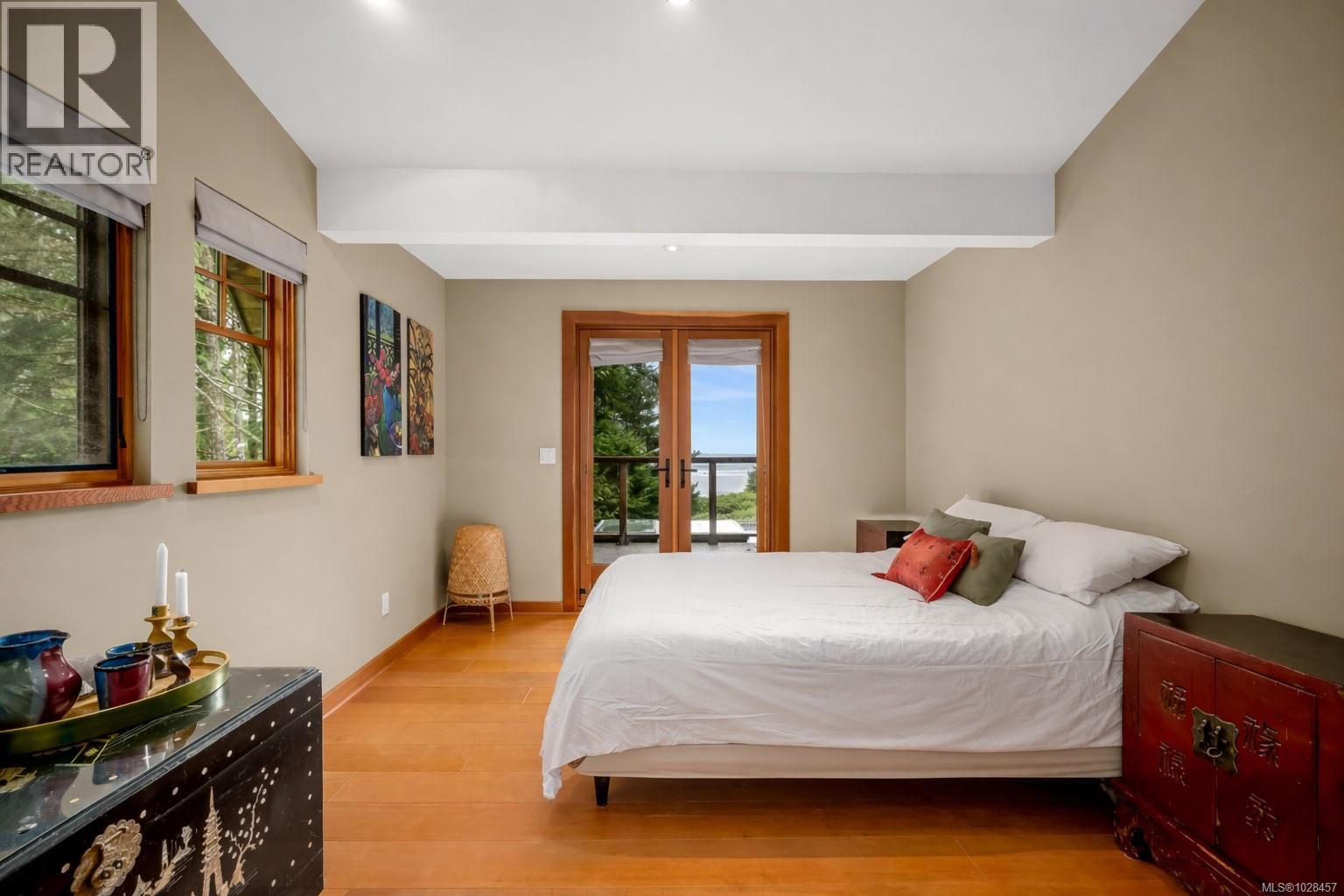 1257 Lynn Rd, Tofino