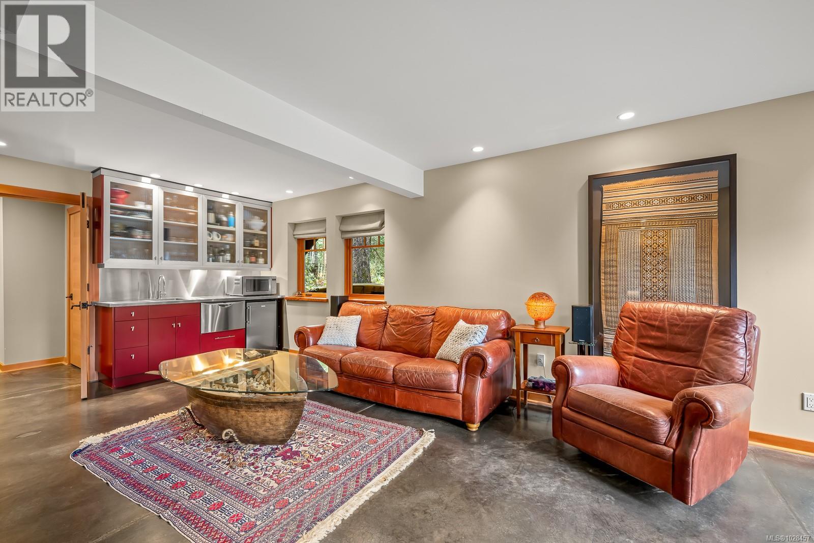 1257 Lynn Rd, Tofino