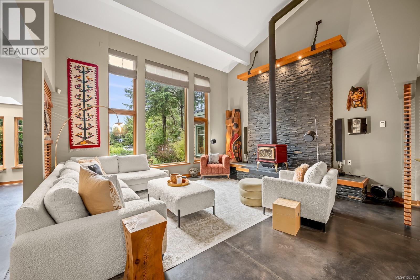 1257 Lynn Rd, Tofino