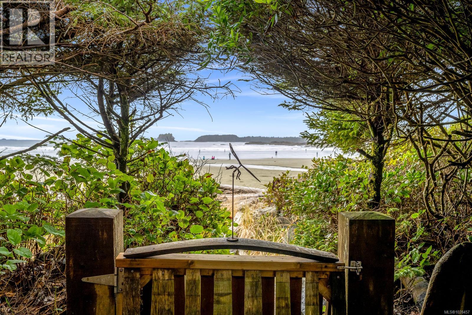 1257 Lynn Rd, Tofino