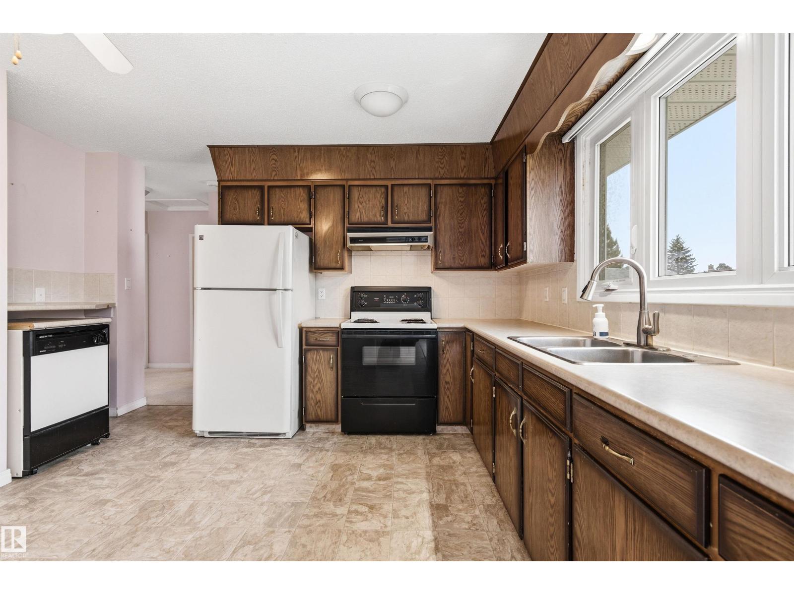 16303 111 ST NW, Edmonton