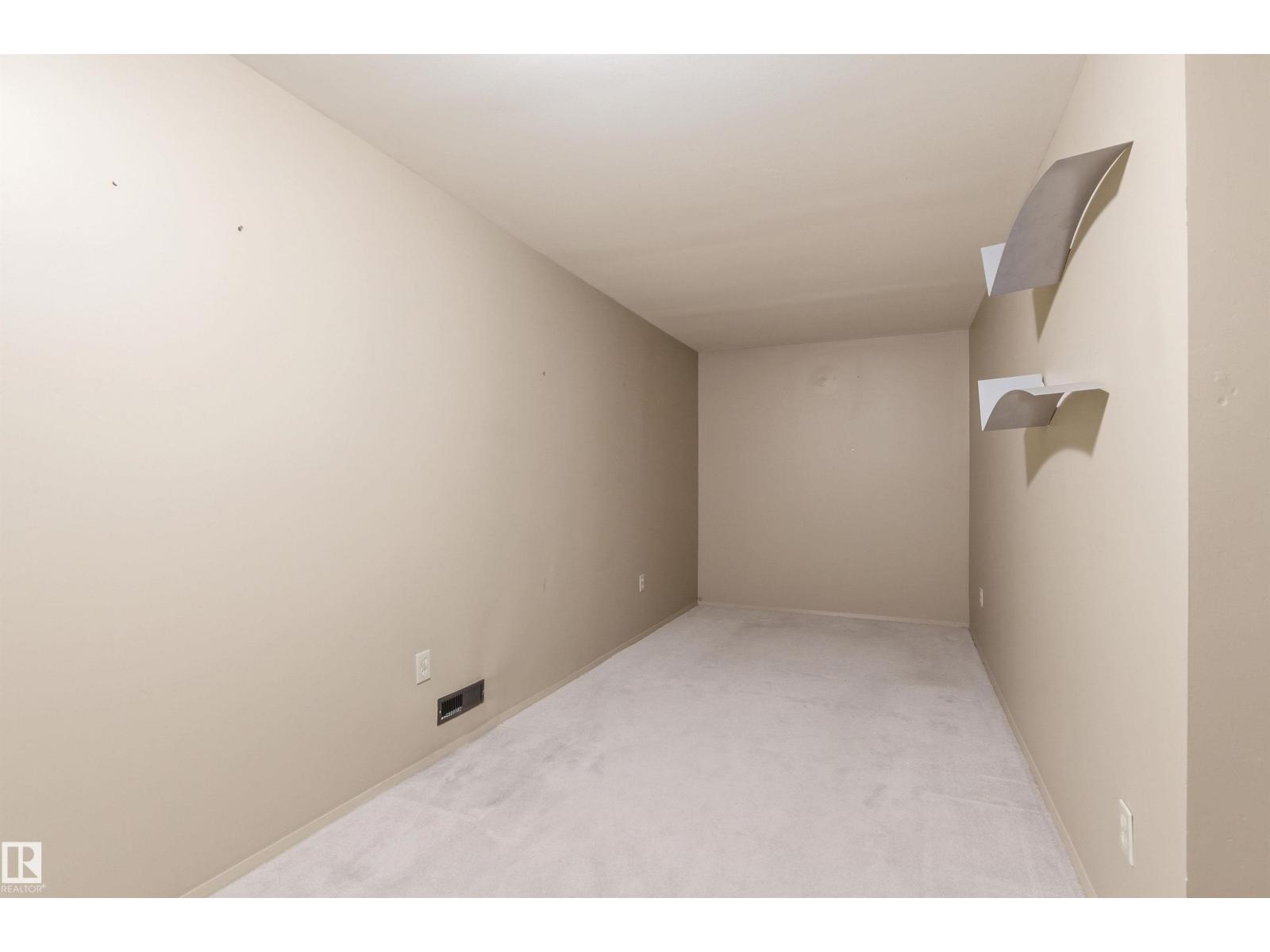 16303 111 ST NW, Edmonton