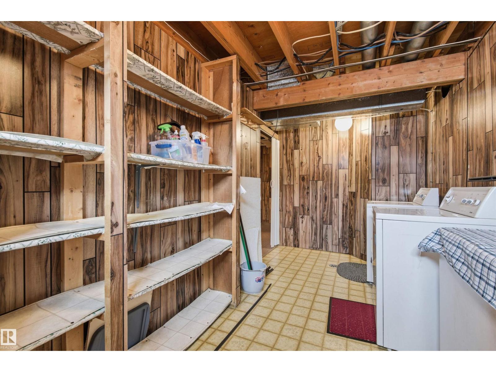 16303 111 ST NW, Edmonton