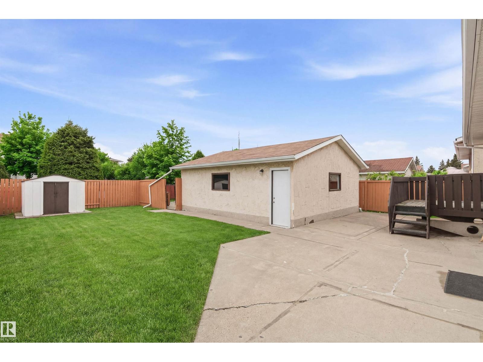 16303 111 ST NW, Edmonton