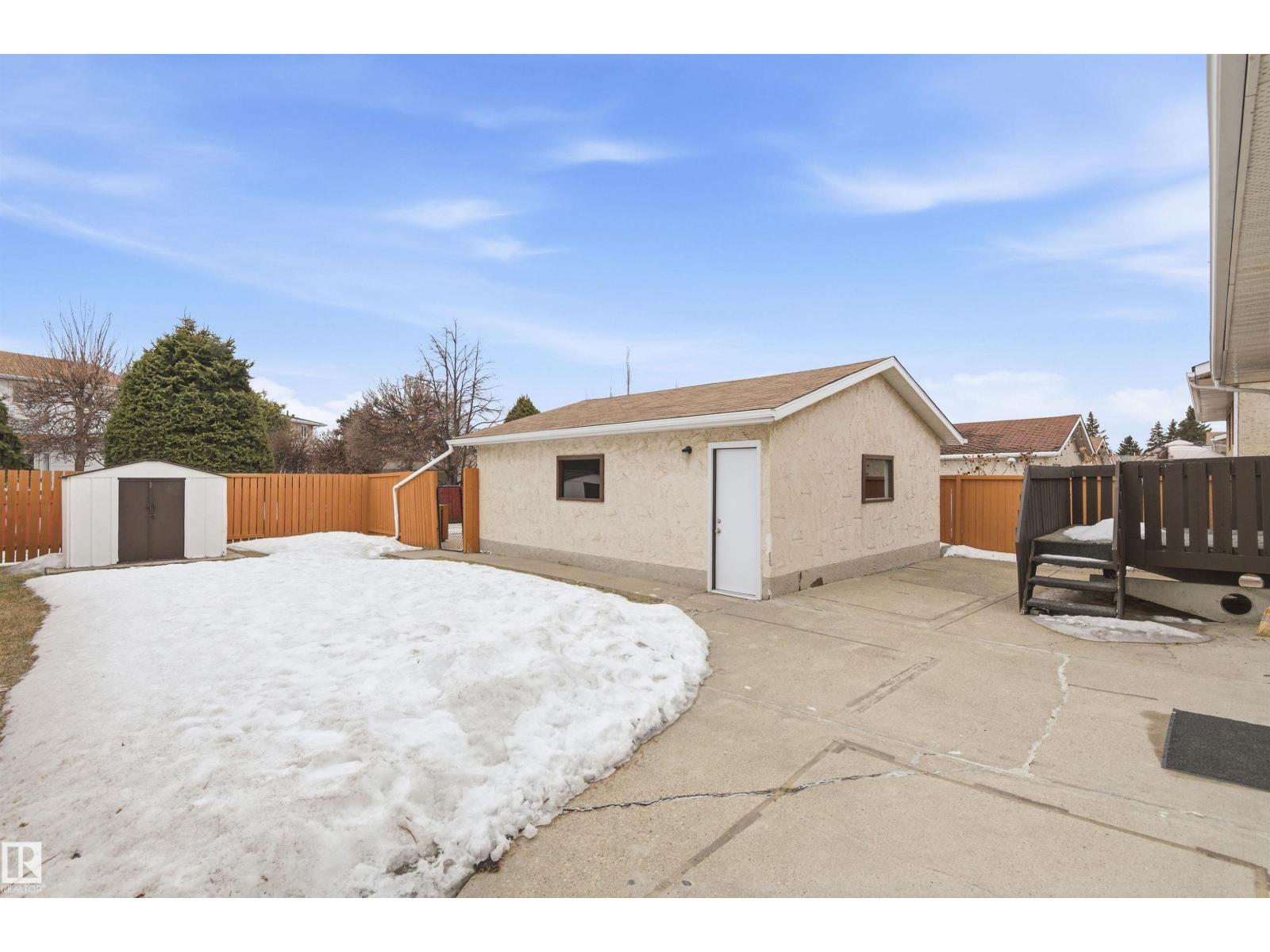 16303 111 ST NW, Edmonton