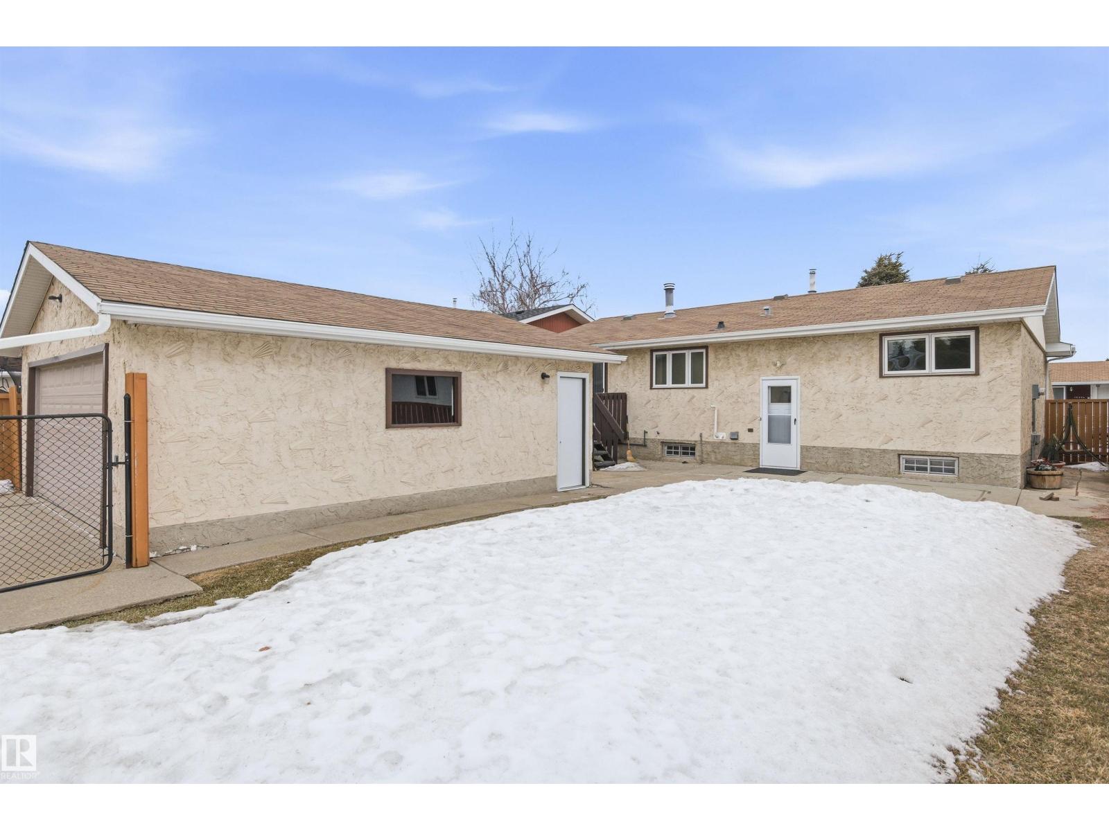 16303 111 ST NW, Edmonton