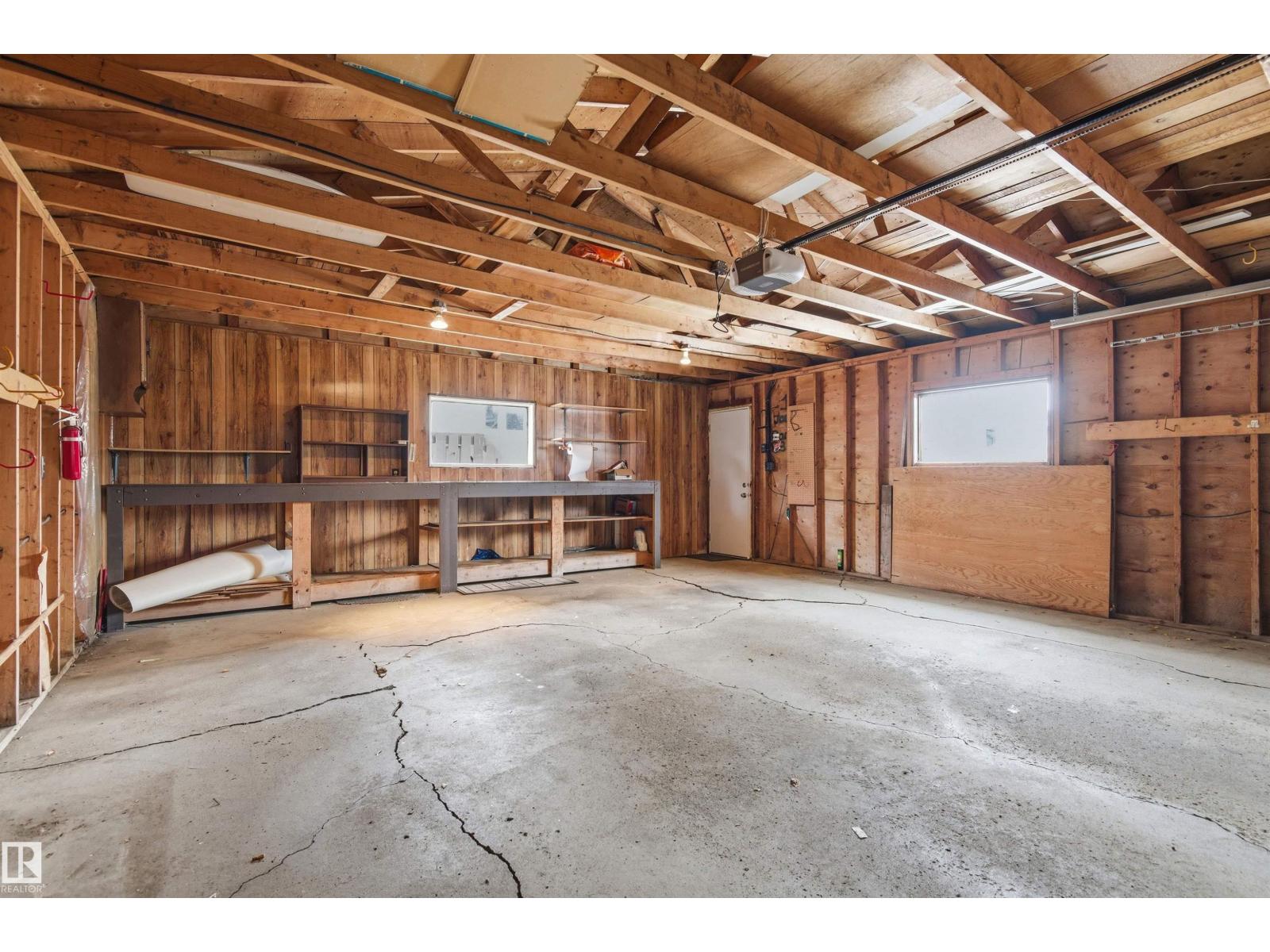 16303 111 ST NW, Edmonton