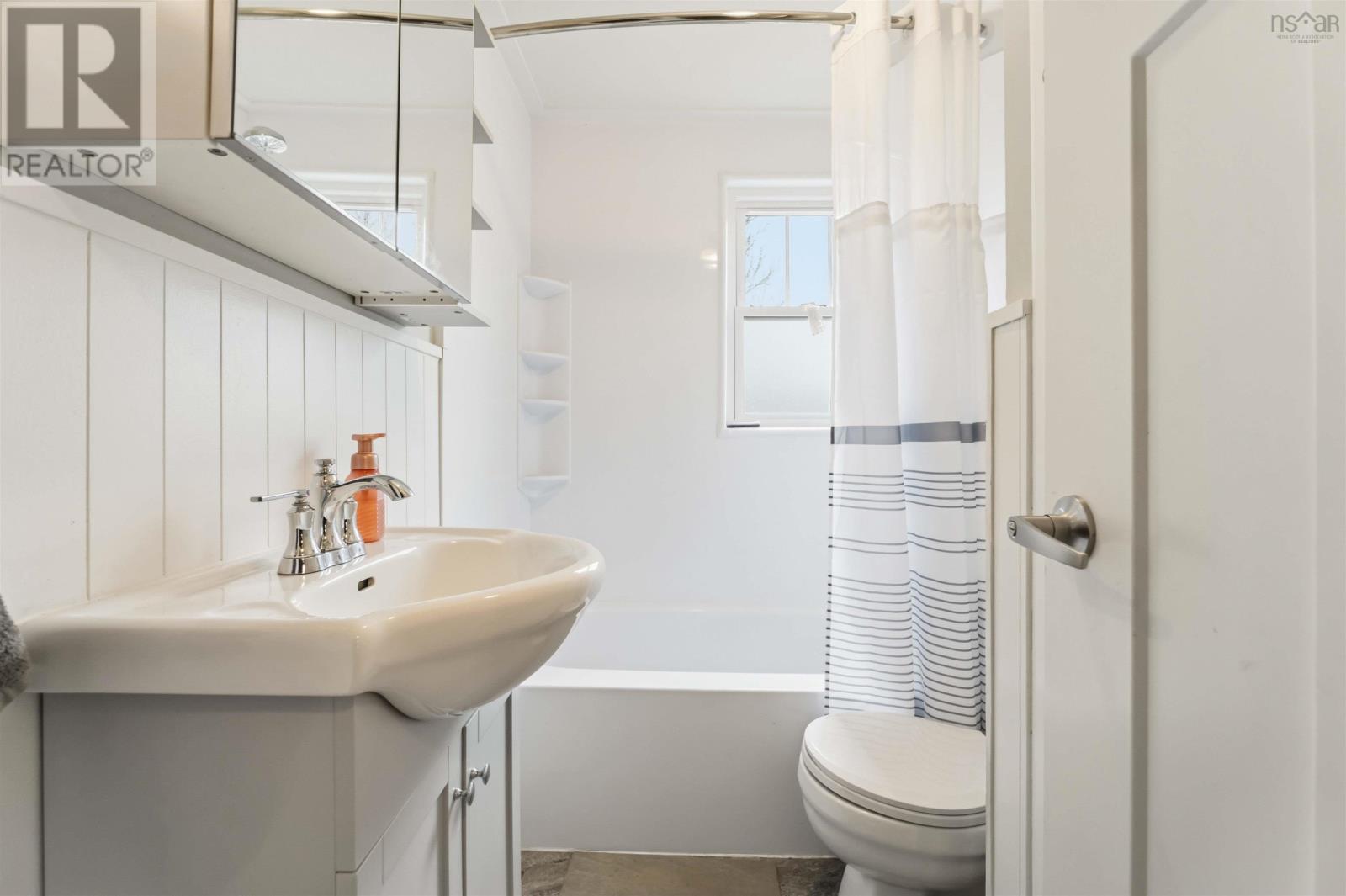 Property 11 of 32 of 363 Canaan Avenue