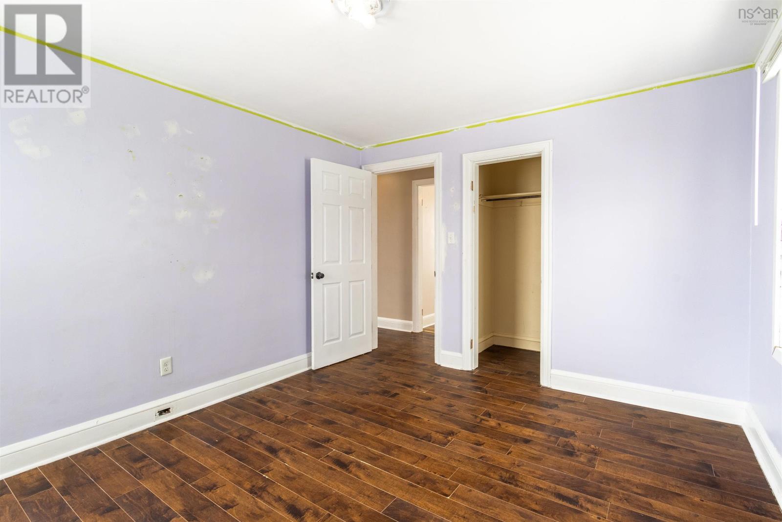 Property 25 of 31 of 133 Broadway