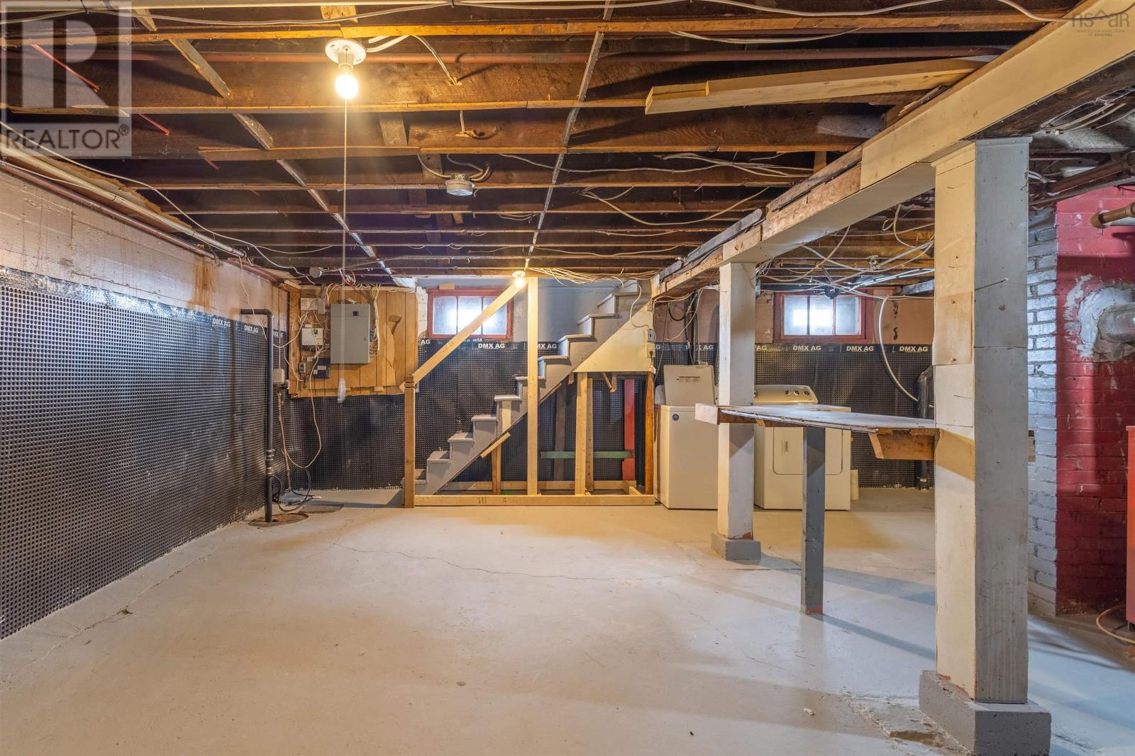 Property 29 of 31 of 133 Broadway