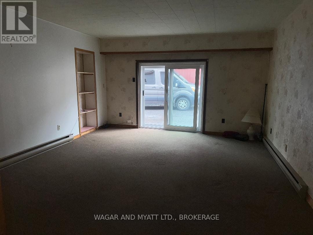 172 RICHARD STREET - 5