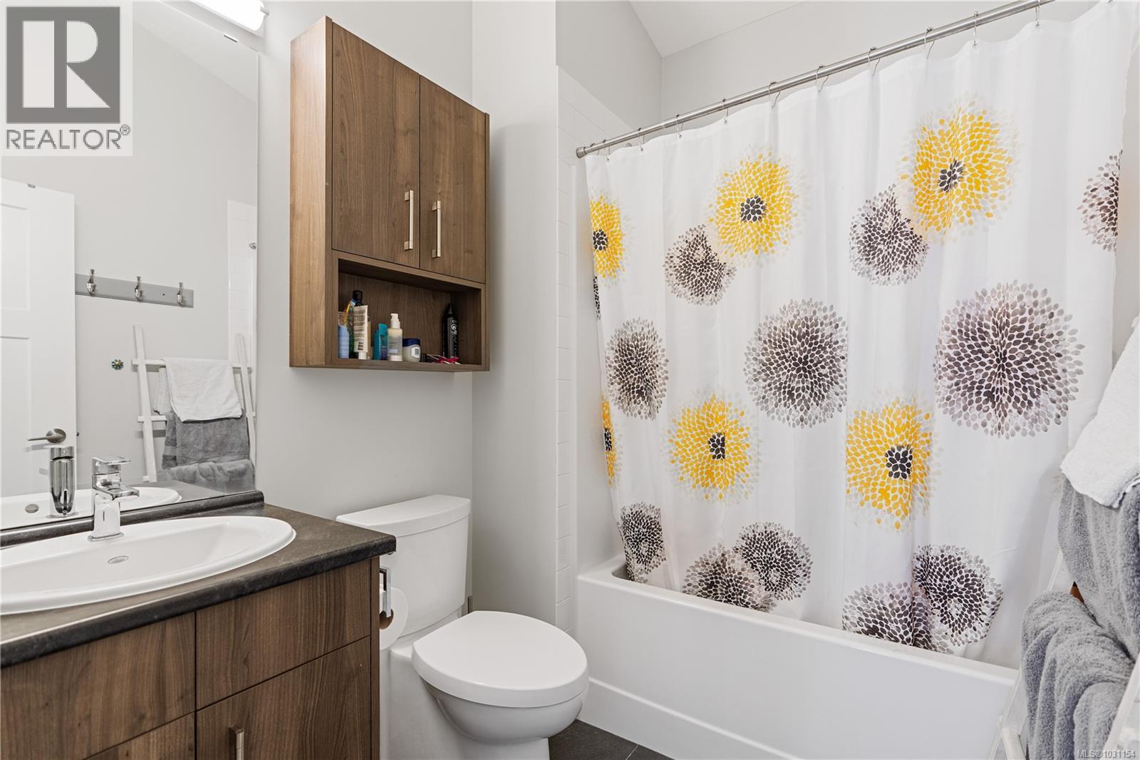 7477 Cottage Way, Lake Cowichan