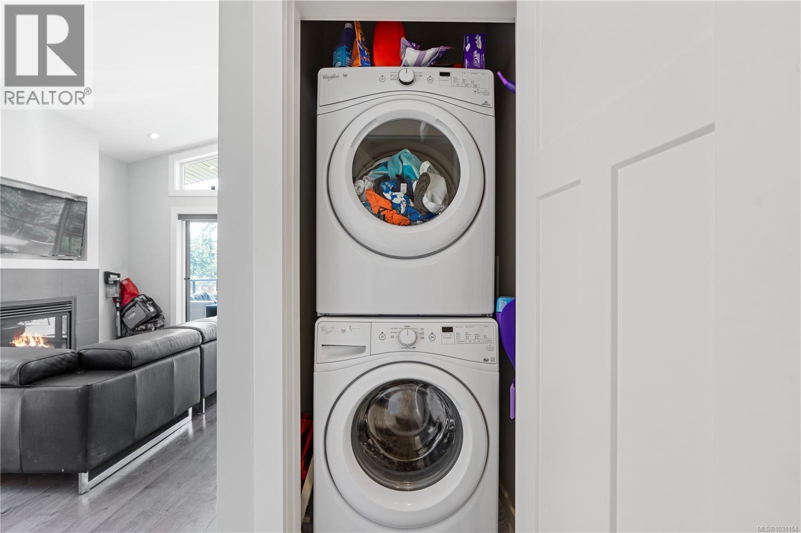 7477 Cottage Way, Lake Cowichan