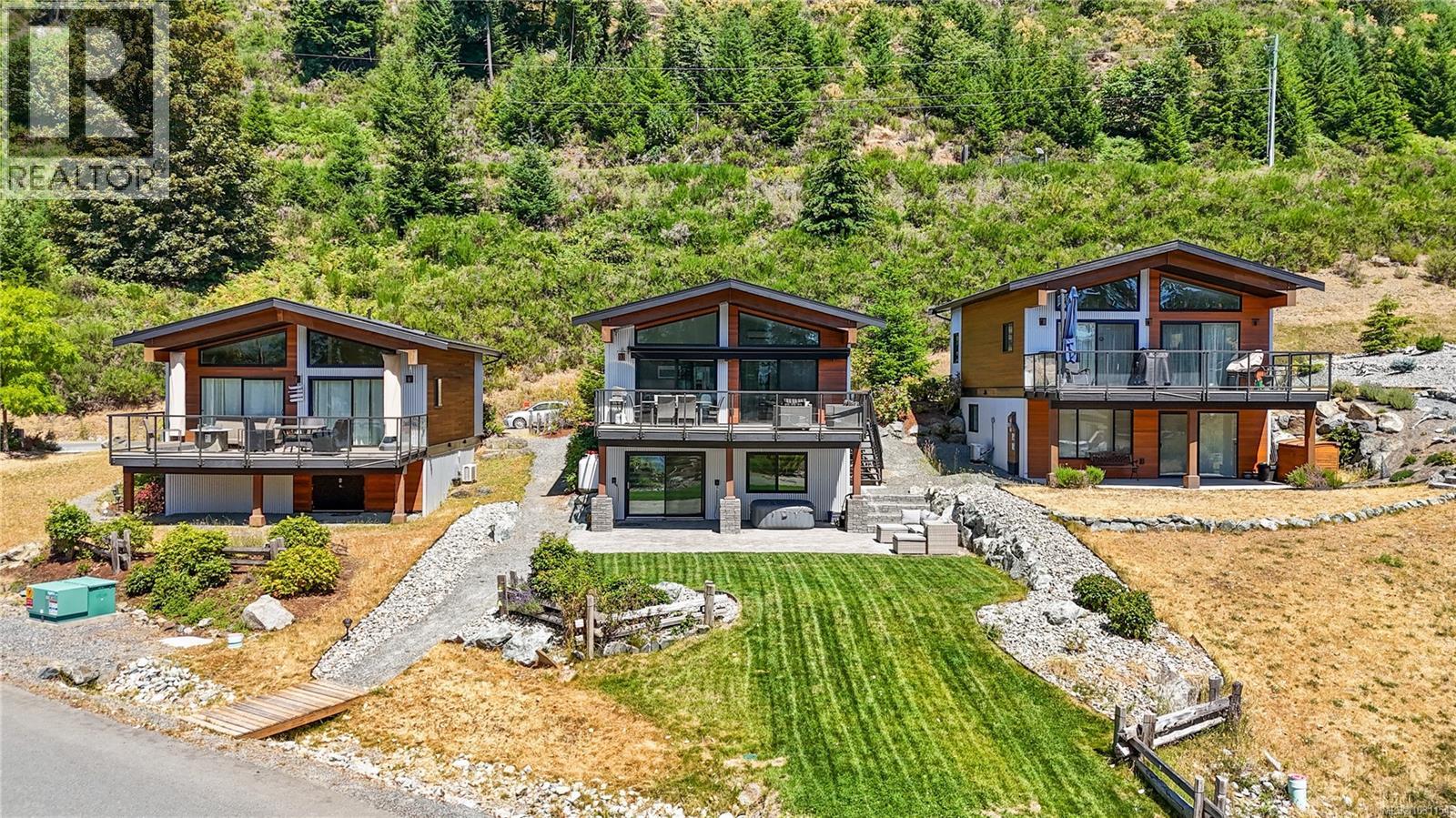 7477 Cottage Way, Lake Cowichan