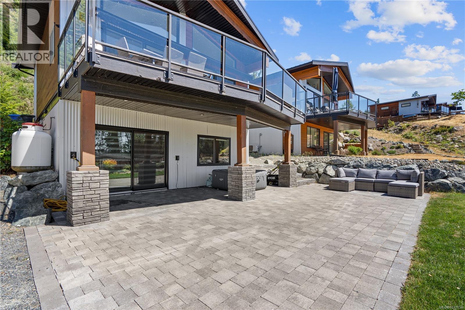 7477 Cottage Way, Lake Cowichan